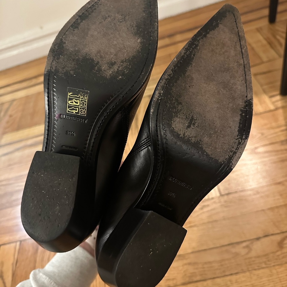 Burberry Women’s Black Boot - Picture 6 of 7